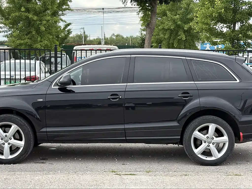 Audi Q7 2015 — фото 8