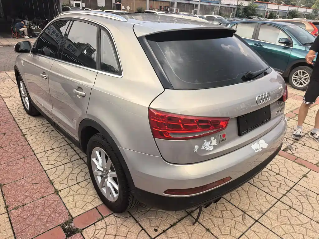 Audi Q3 2015