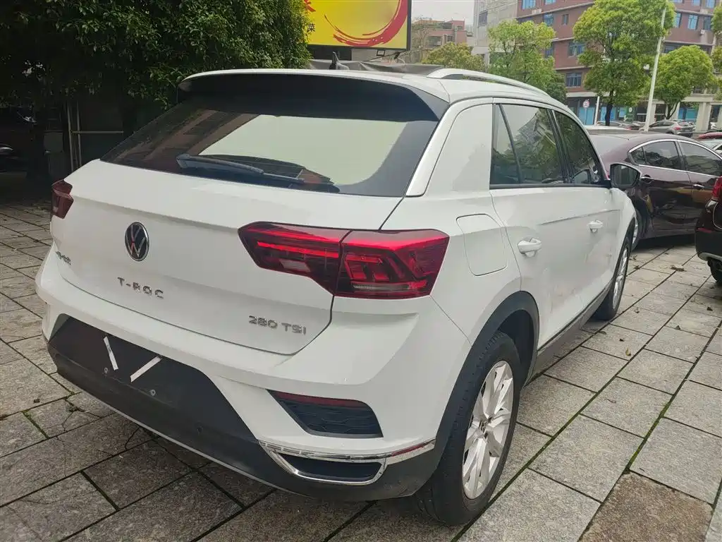 Volkswagen T-Roc 2022 — фото 7