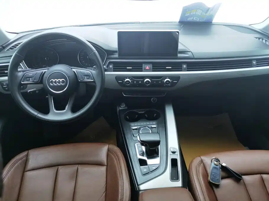 Audi A4L 2018 — фото 12