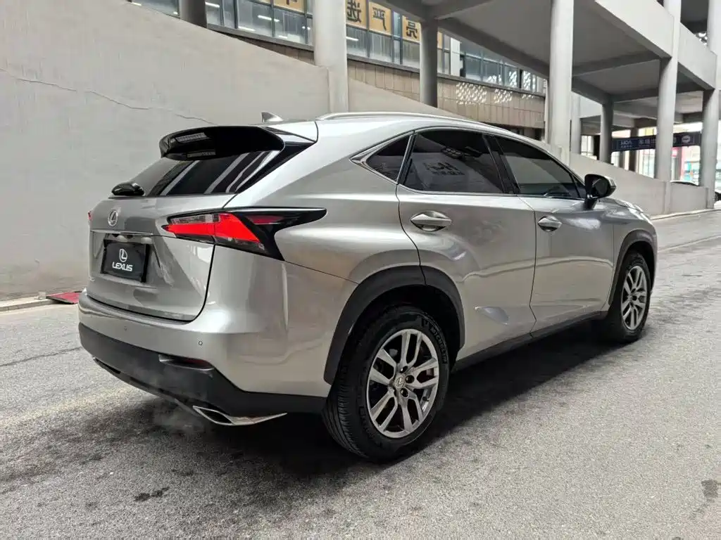Lexus NX 2016 — фото 14