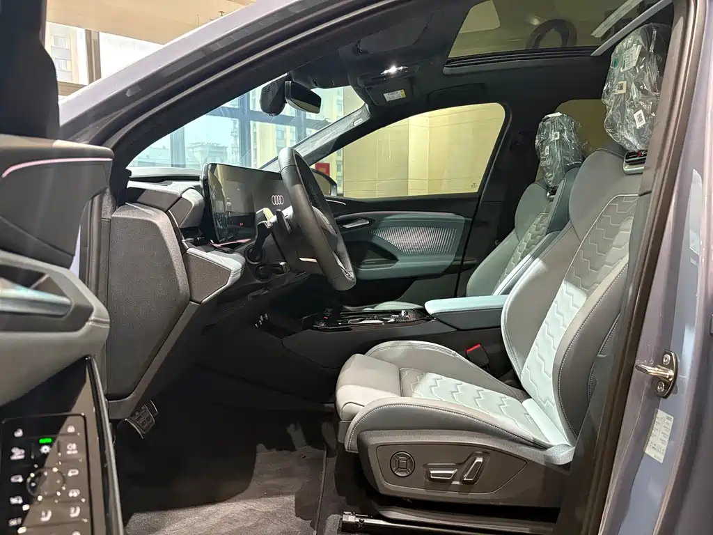 Audi Q6L e-tron 2026