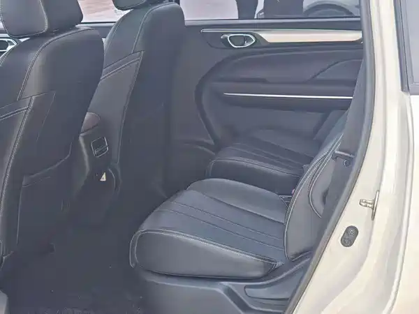 GAC Trumpchi M6 2023
