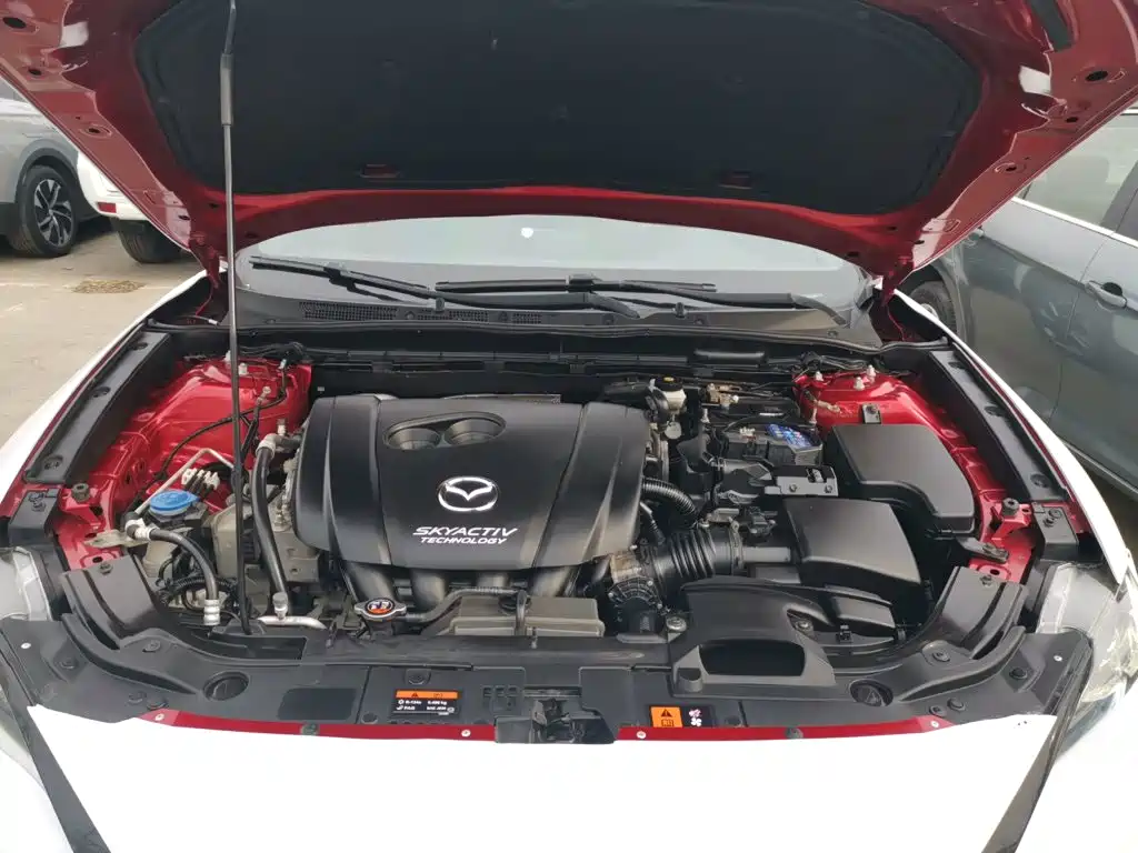 Mazda CX-4 2016 — фото 16