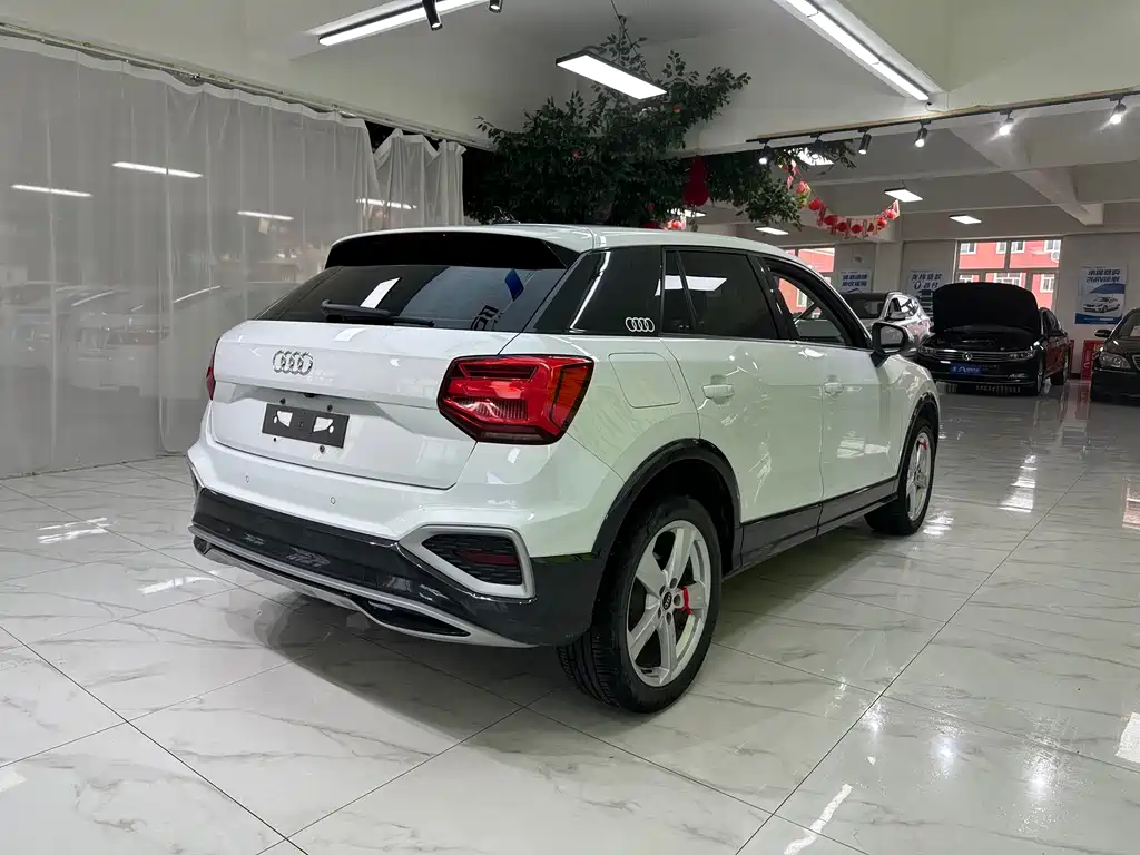 Audi Q2L 2022