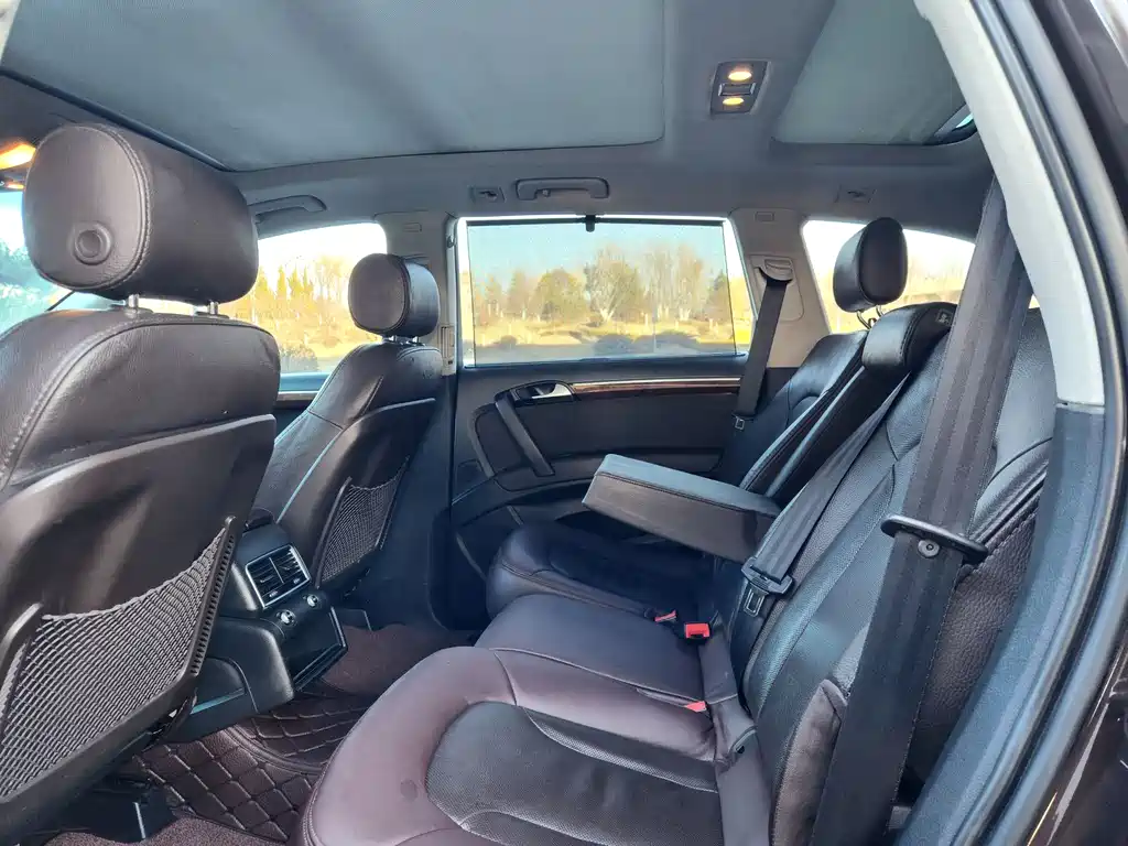 Audi Q7 2015 — фото 28