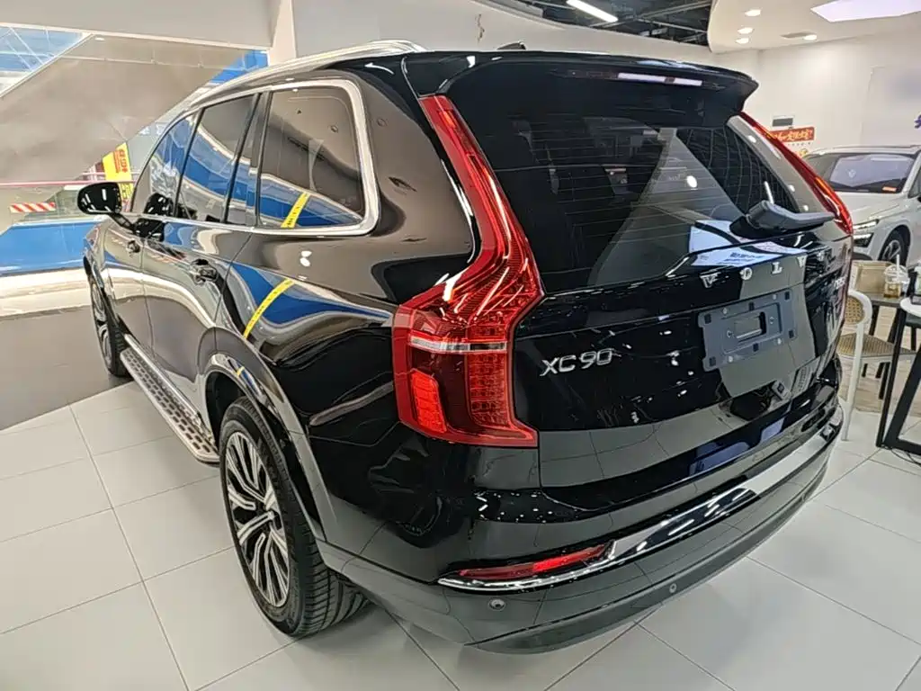 Volvo XC90 2024 — фото 23