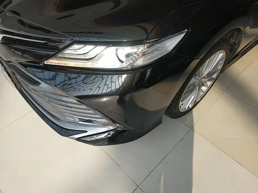Toyota Camry 2020 — фото 24