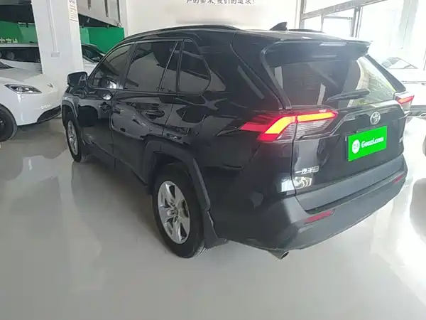 Toyota RAV4 2024