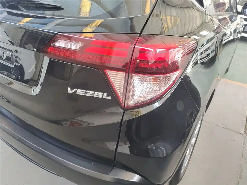 Honda Vezel 2017 — фото 8