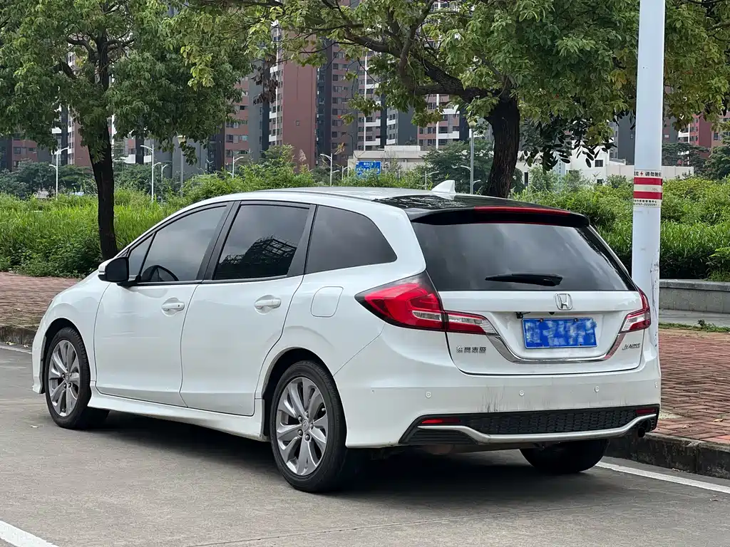 Honda Jade 2017 — фото 3