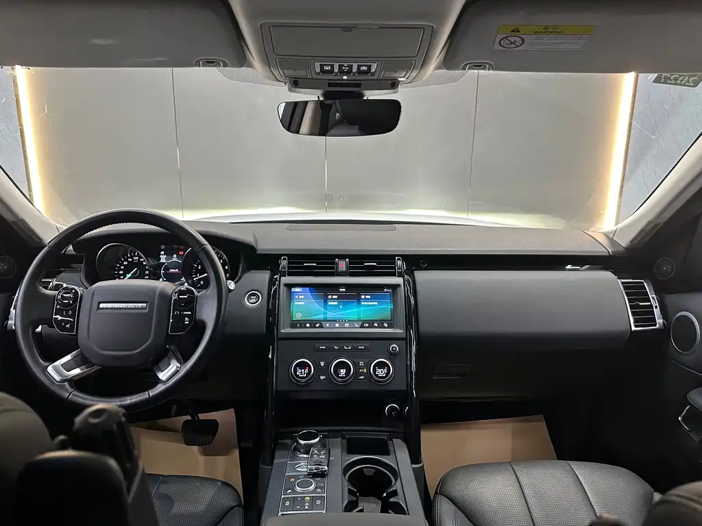 Land Rover Discovery 2019 — фото 12