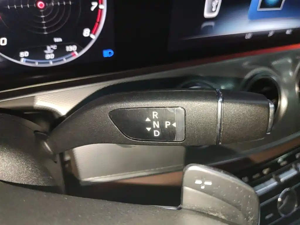 Mercedes-Benz E-Class 2020 — фото 14