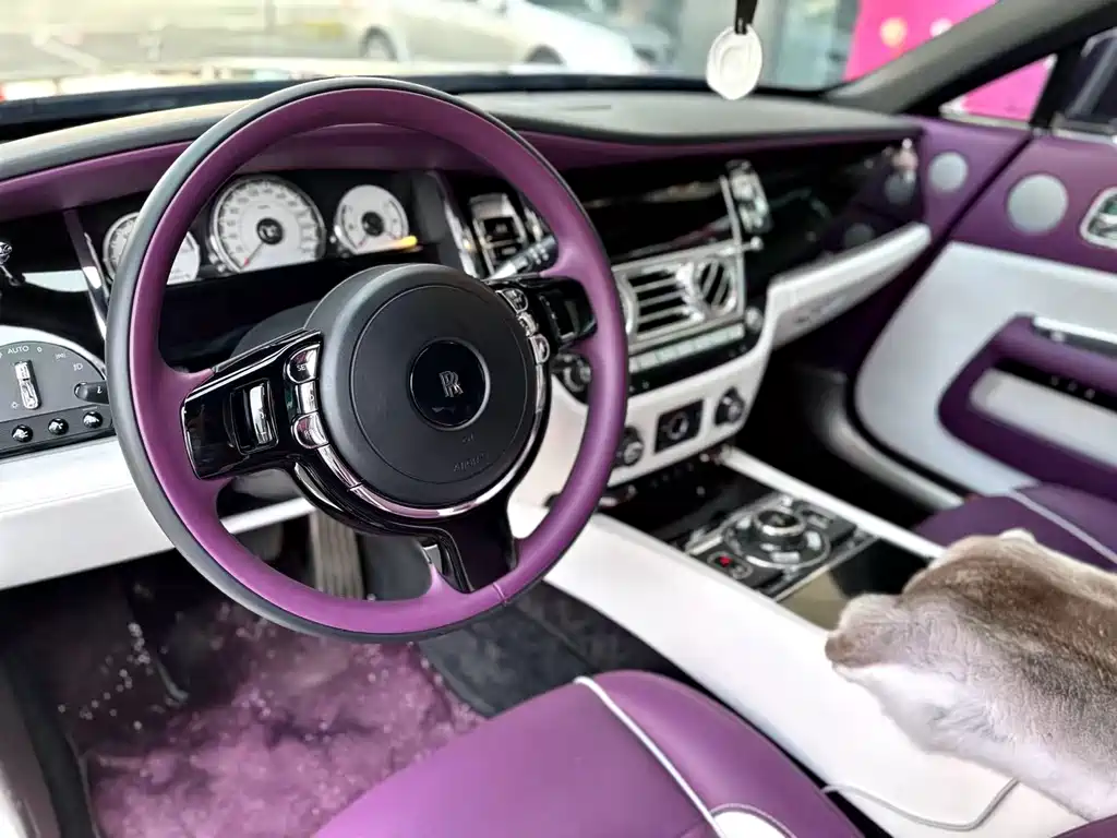 Rolls-Royce Wraith 2021 — фото 18