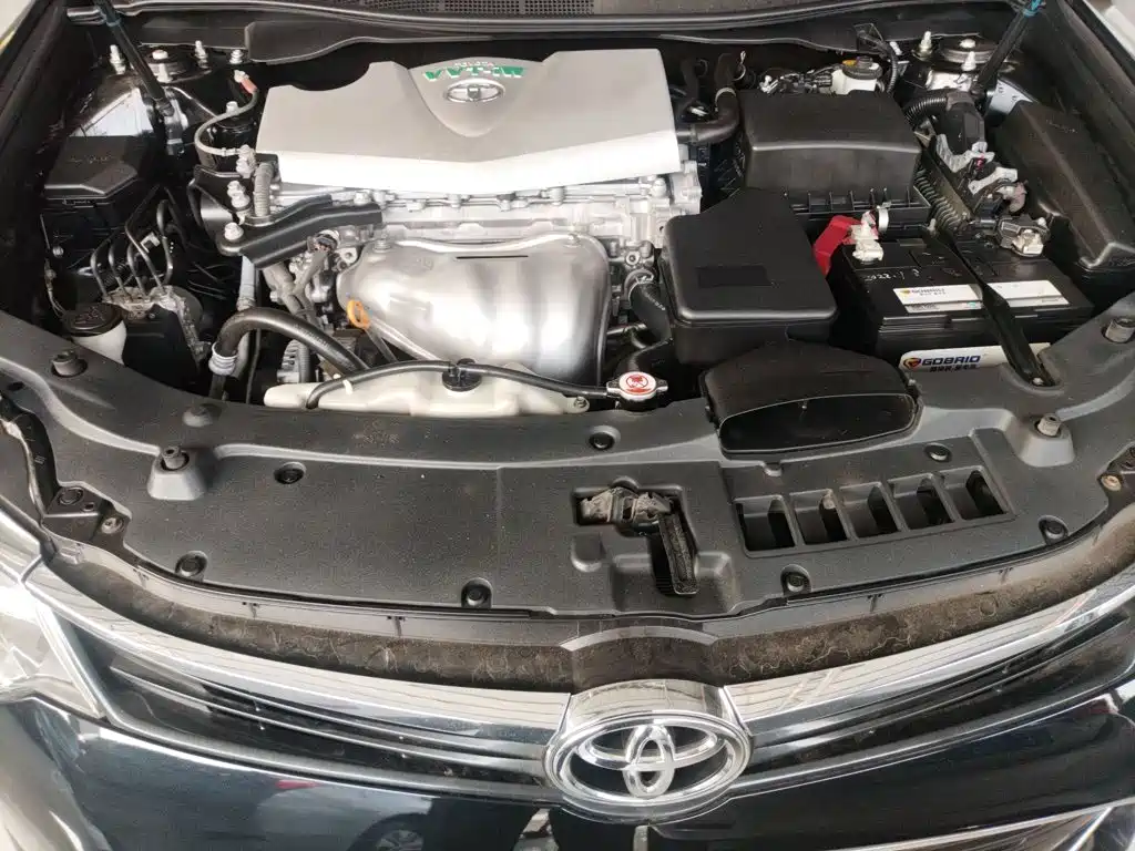 Toyota Camry 2017 — фото 16