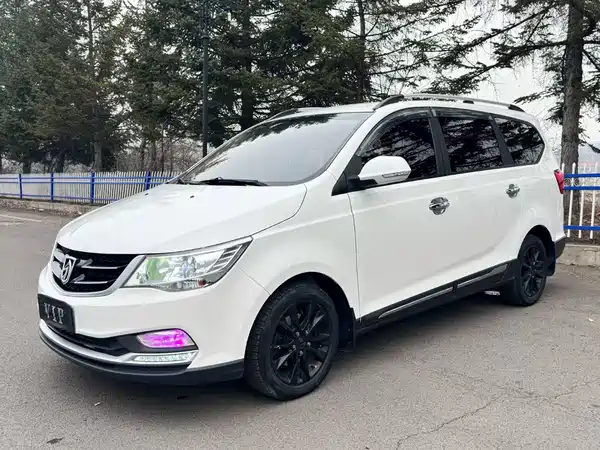 Baojun 730 2016