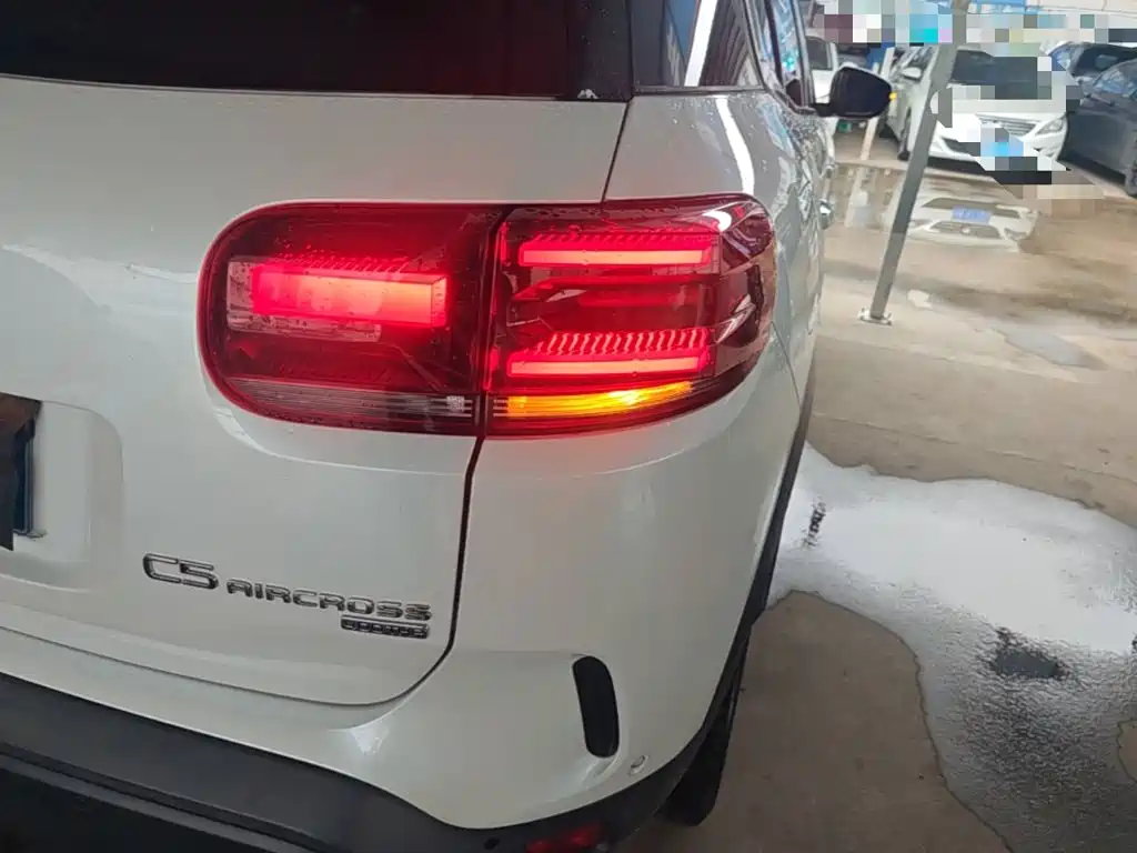 Citroen C5 AIRCROSS 2022 — фото 8