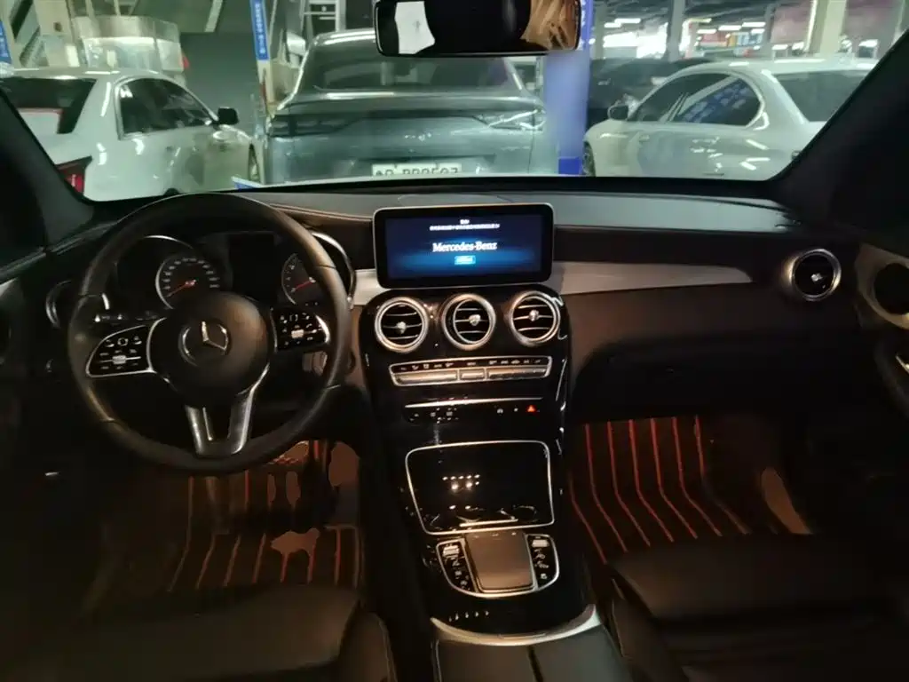 Mercedes-Benz GLC 2019 — фото 10