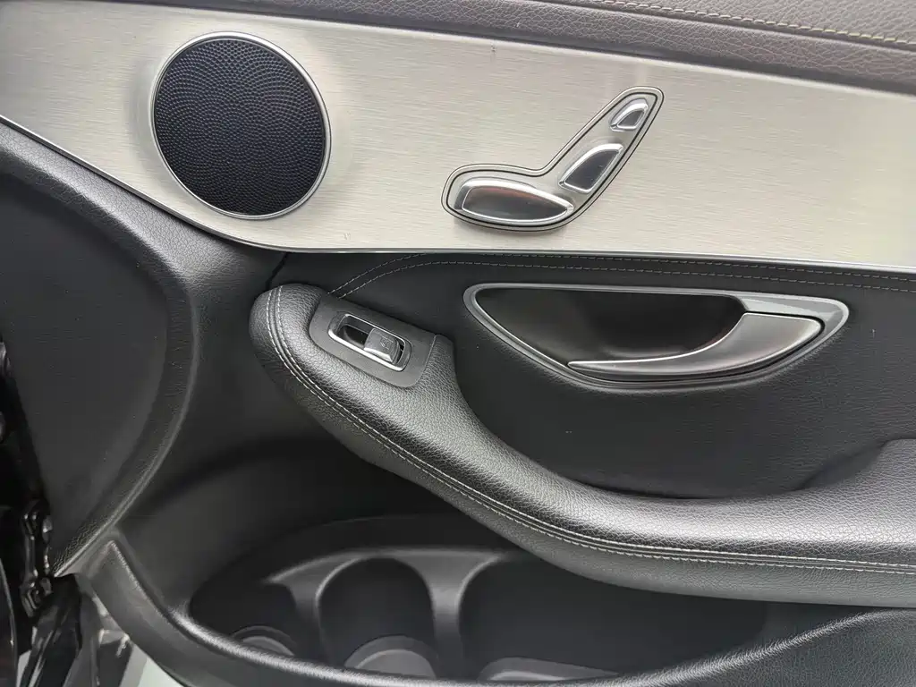 Mercedes-Benz GLC 2020 — фото 13