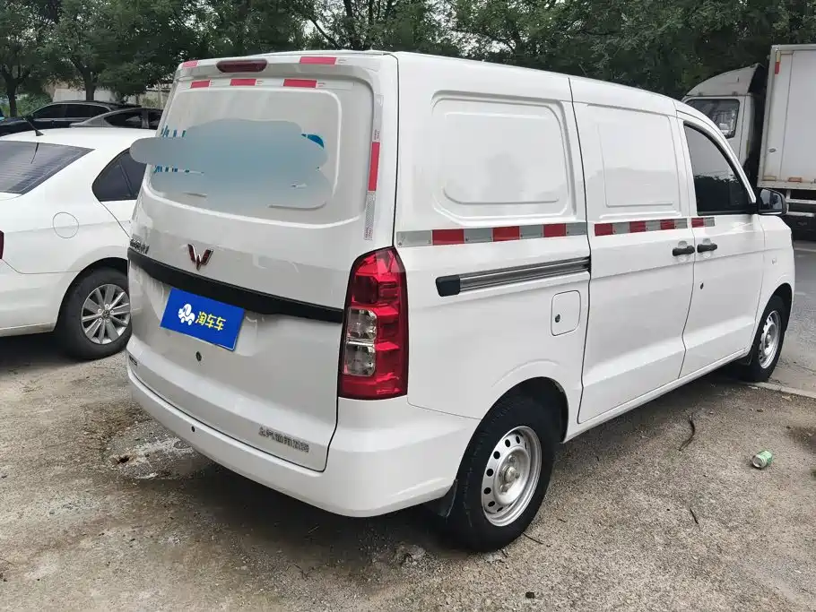 Wuling Hongguang V 2024