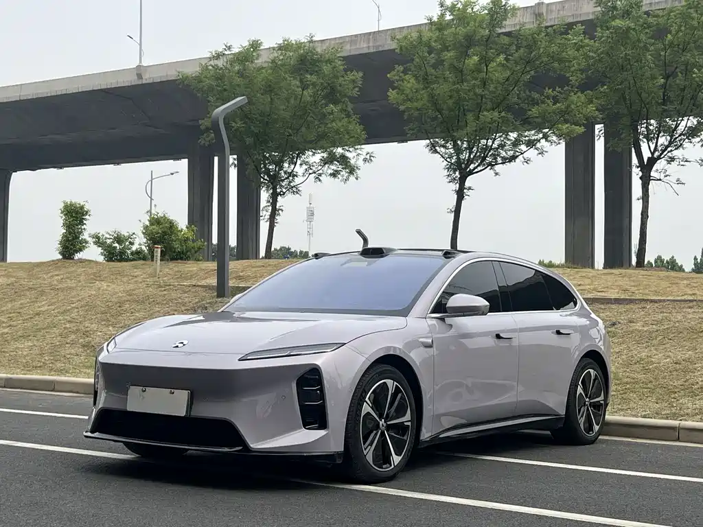NIO ET5T 2025