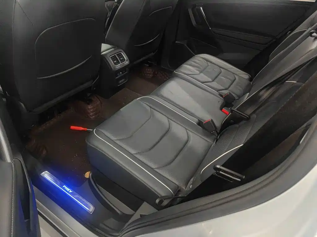 Volkswagen Tiguan L Plug-In Hybrid 2020 — фото 13