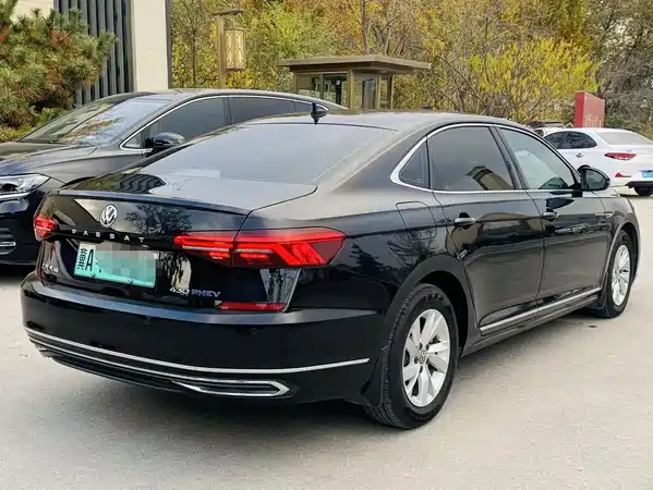 Volkswagen Passat Plug-In Hybrid 2020