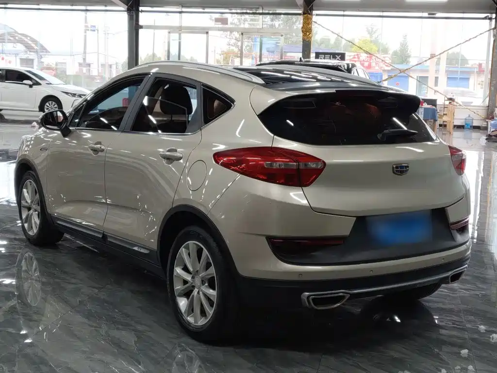 Geely Emgrand GS 2018 — фото 14