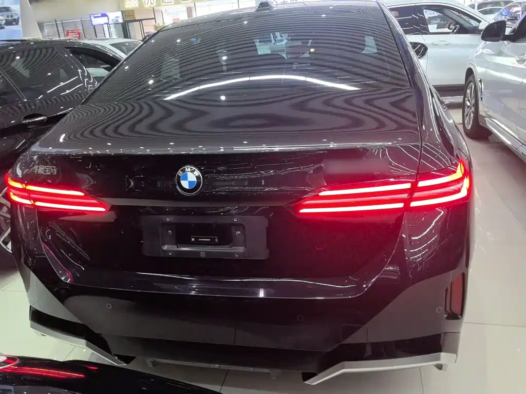 BMW 5 Series 2024