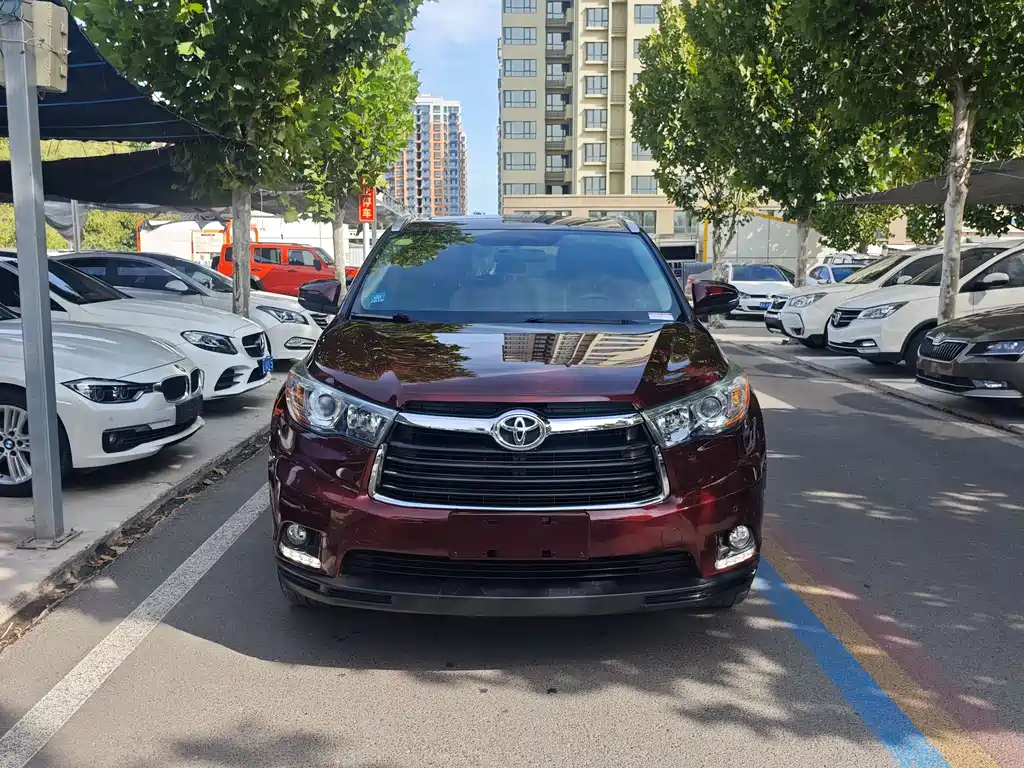 Toyota Highlander 2015 — фото 2