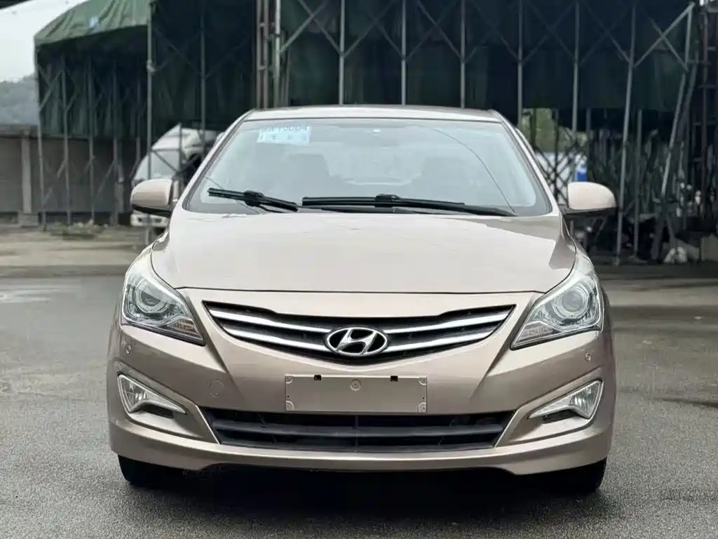 Hyundai Accent 2016 — фото 2