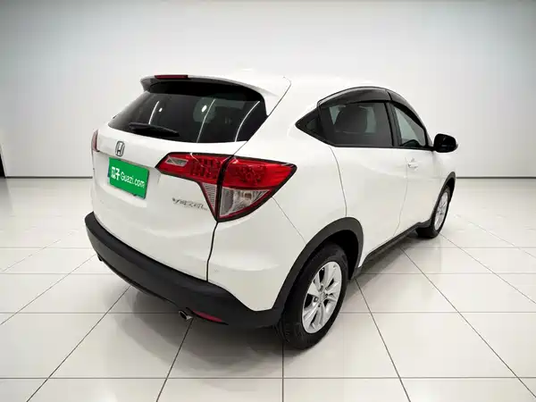 Honda Vezel 2015