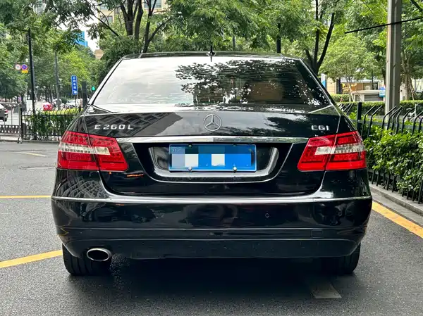 Mercedes-Benz E-Class 2012