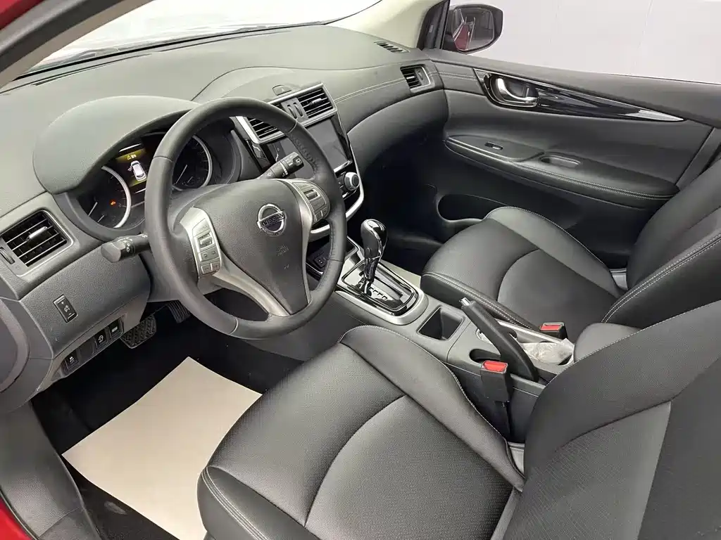 Nissan Tiida 2022