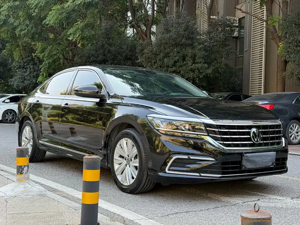 Volkswagen Passat 2021