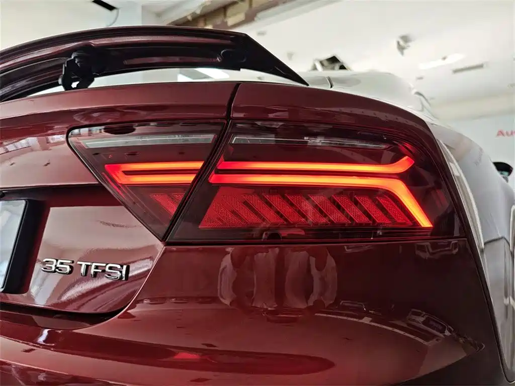 Audi A7 2018 — фото 14