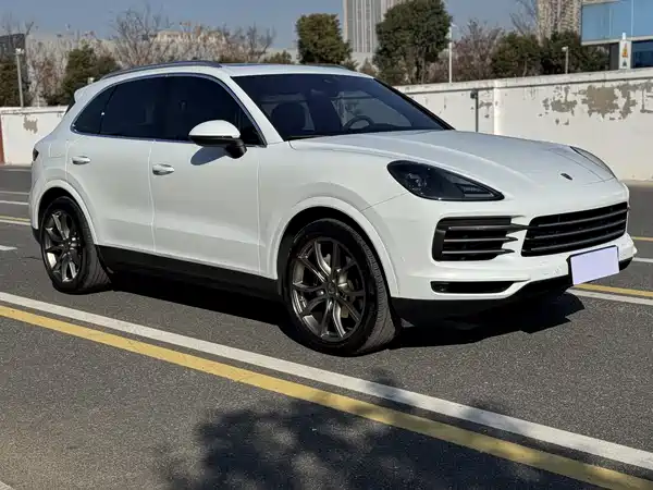 Porsche Cayenne 2023