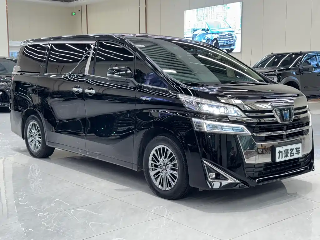 Toyota Vellfire 2021 — фото 3