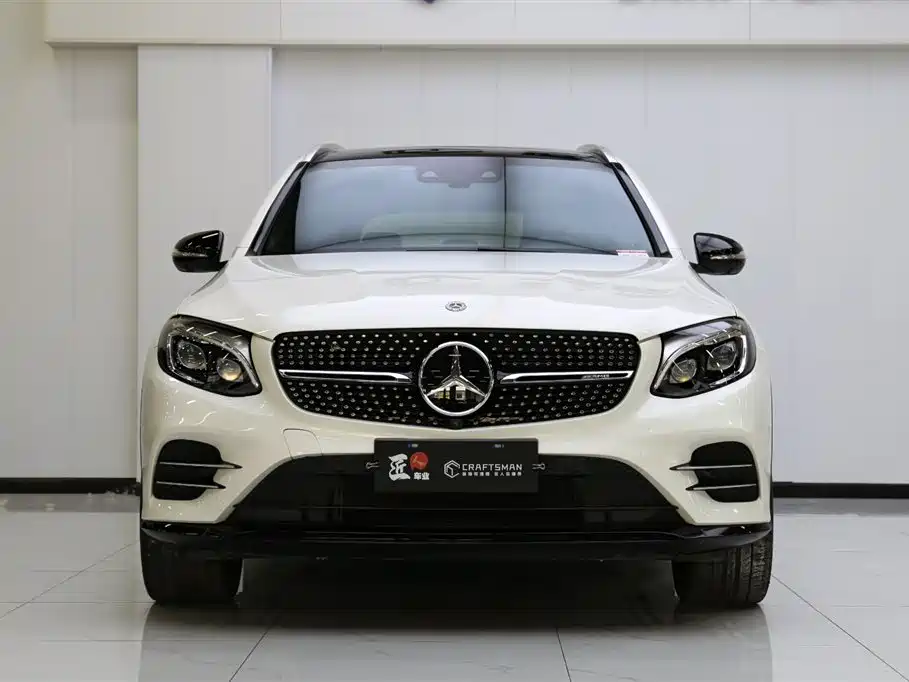 Mercedes-Benz GLC AMG 2018 — фото 19