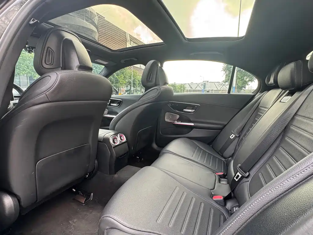 Mercedes-Benz C-Class 2022 — фото 15