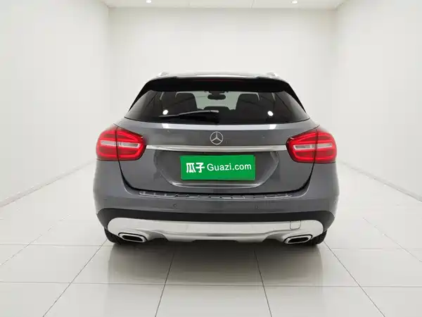 Mercedes-Benz GLA 2015