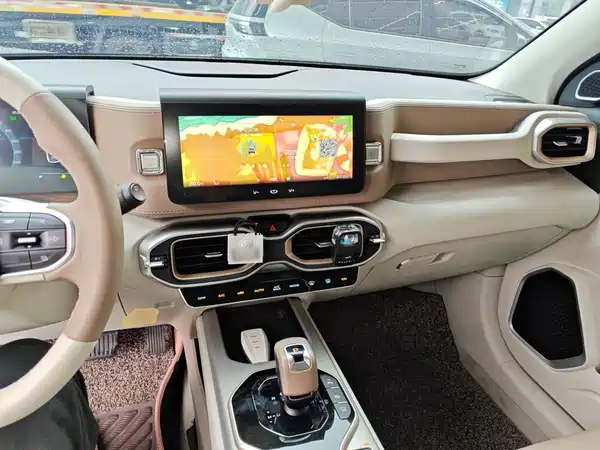 Geely ICON 2021