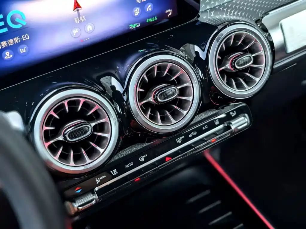 Mercedes-Benz EQB 2025 — фото 12