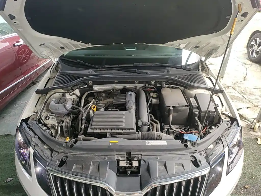 Skoda Octavia 2019 — фото 20