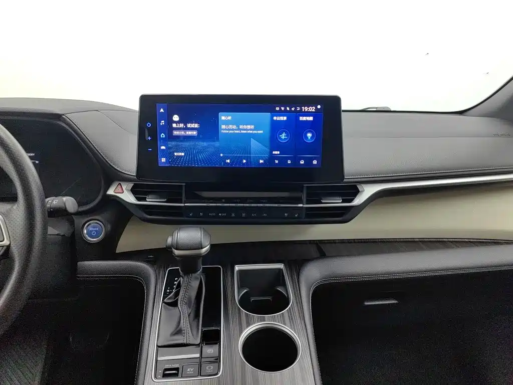 Toyota Sienna 2022 — фото 12