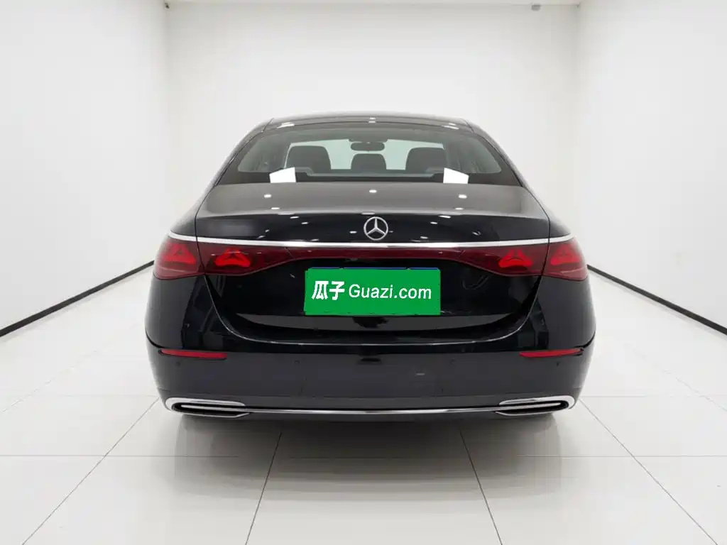 Mercedes-Benz E-Class 2024
