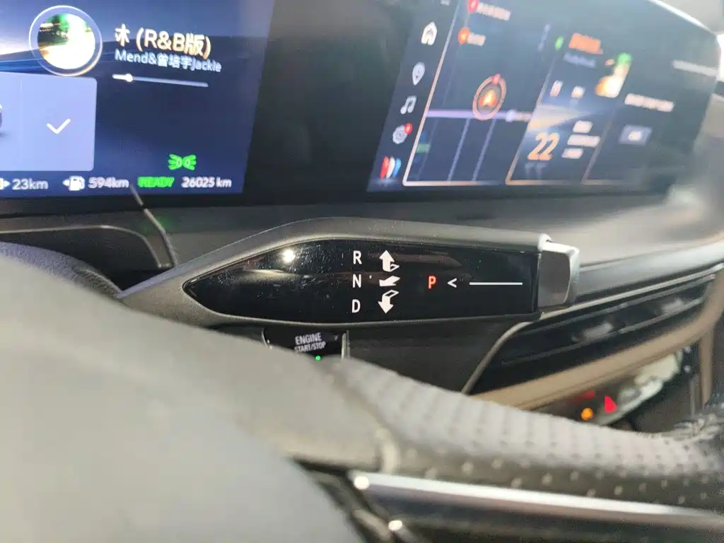 Buick GL8 New Energy 2025 — фото 14
