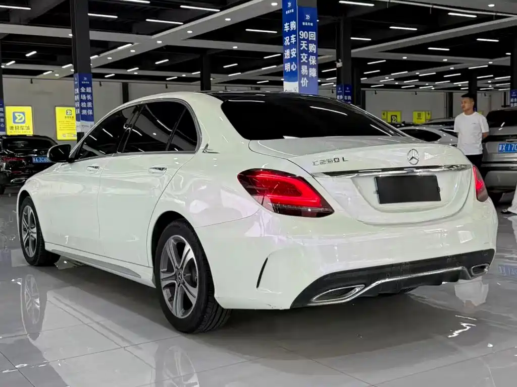 Mercedes-Benz C-Class 2020 — фото 4