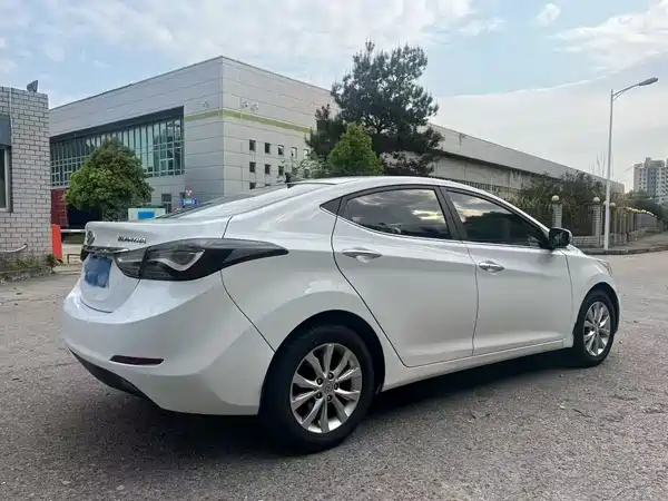 Hyundai Elantra Langdong 2016