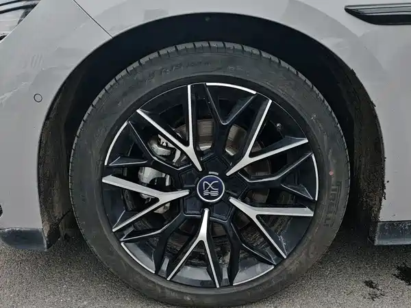 BYD Han 2025